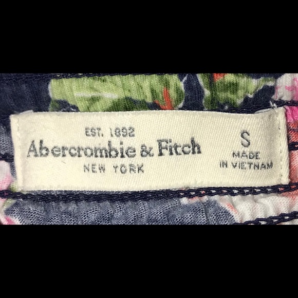 🌸🌺ABERCROMBIE & FITCH TANK TOP🌺🌸 - Picture 5 of 11
